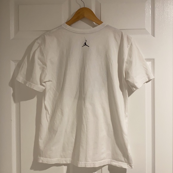 Nike/Jordan men’s graphic tshirt size medium - Picture 3 of 3